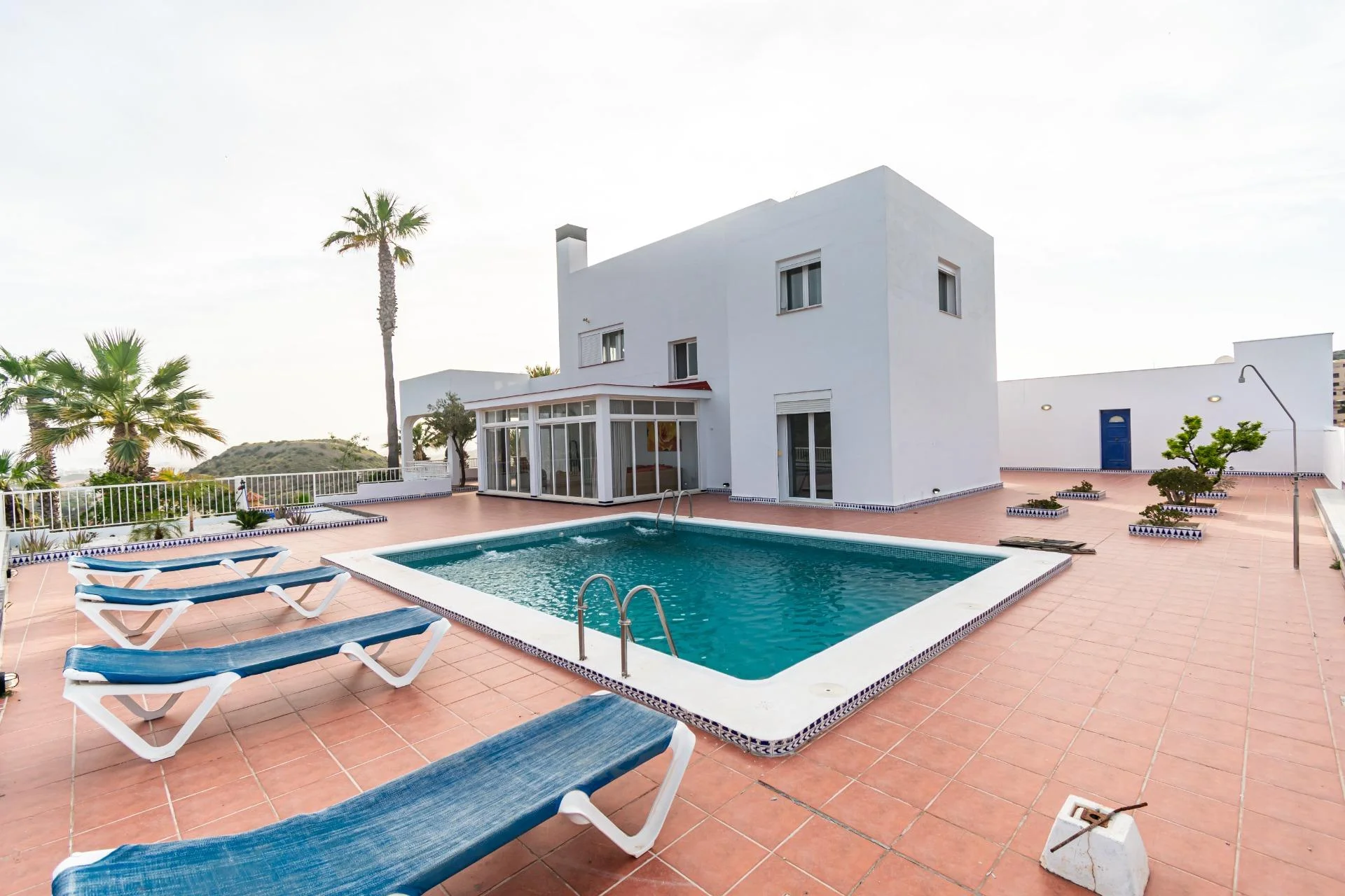 Luxury Águilas villa with separate apartment
