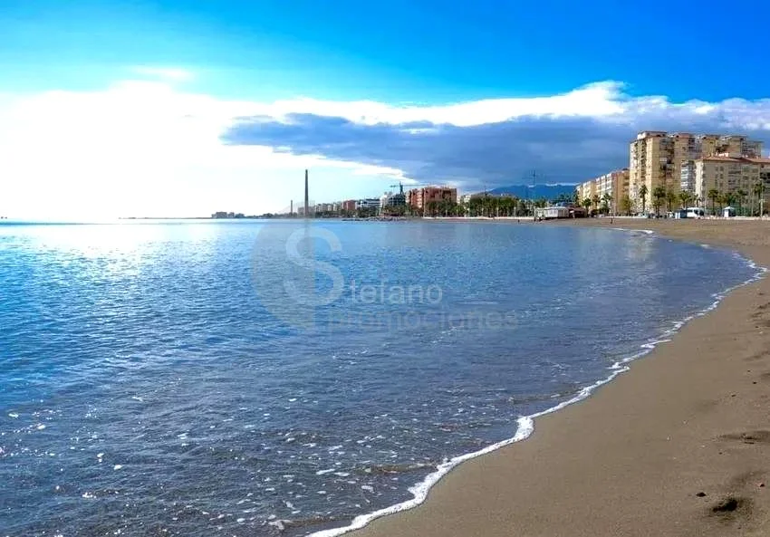 Parcela urbana en Huelin junto al mar