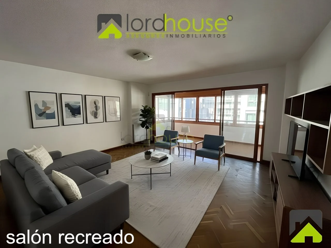 Central Lorca apartment with four bedrooms