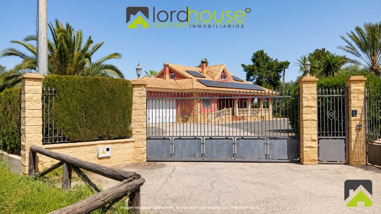 Chalet en Cazalla con parcela de 5.500 m²