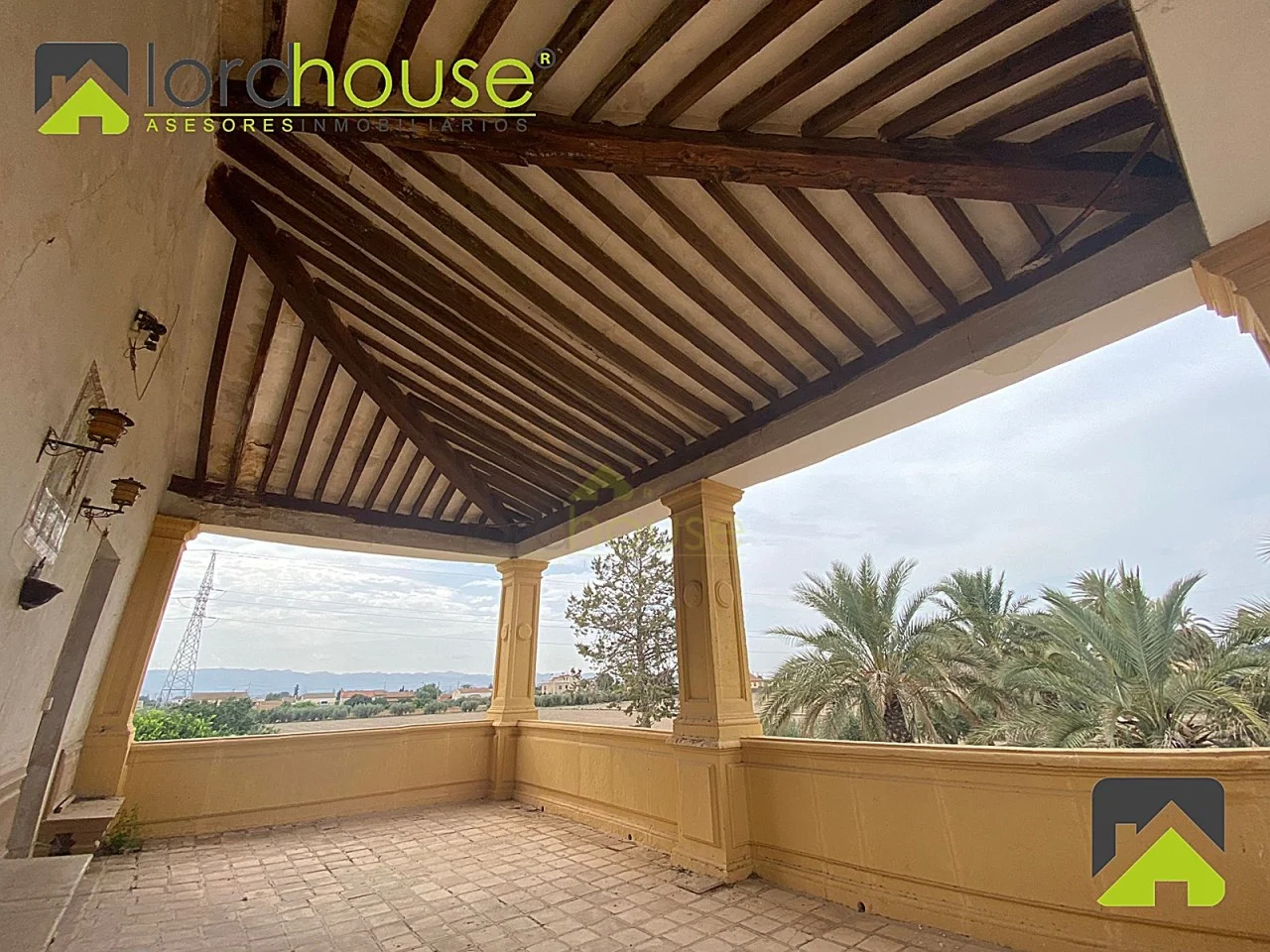 Historic Lorca estate, 1,800 m²