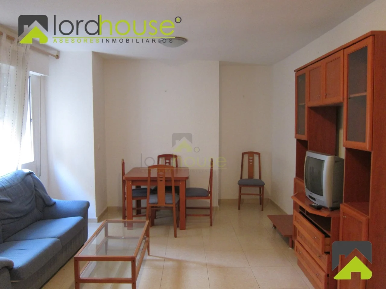 Edificio céntrico en Lorca con siete dormitorios