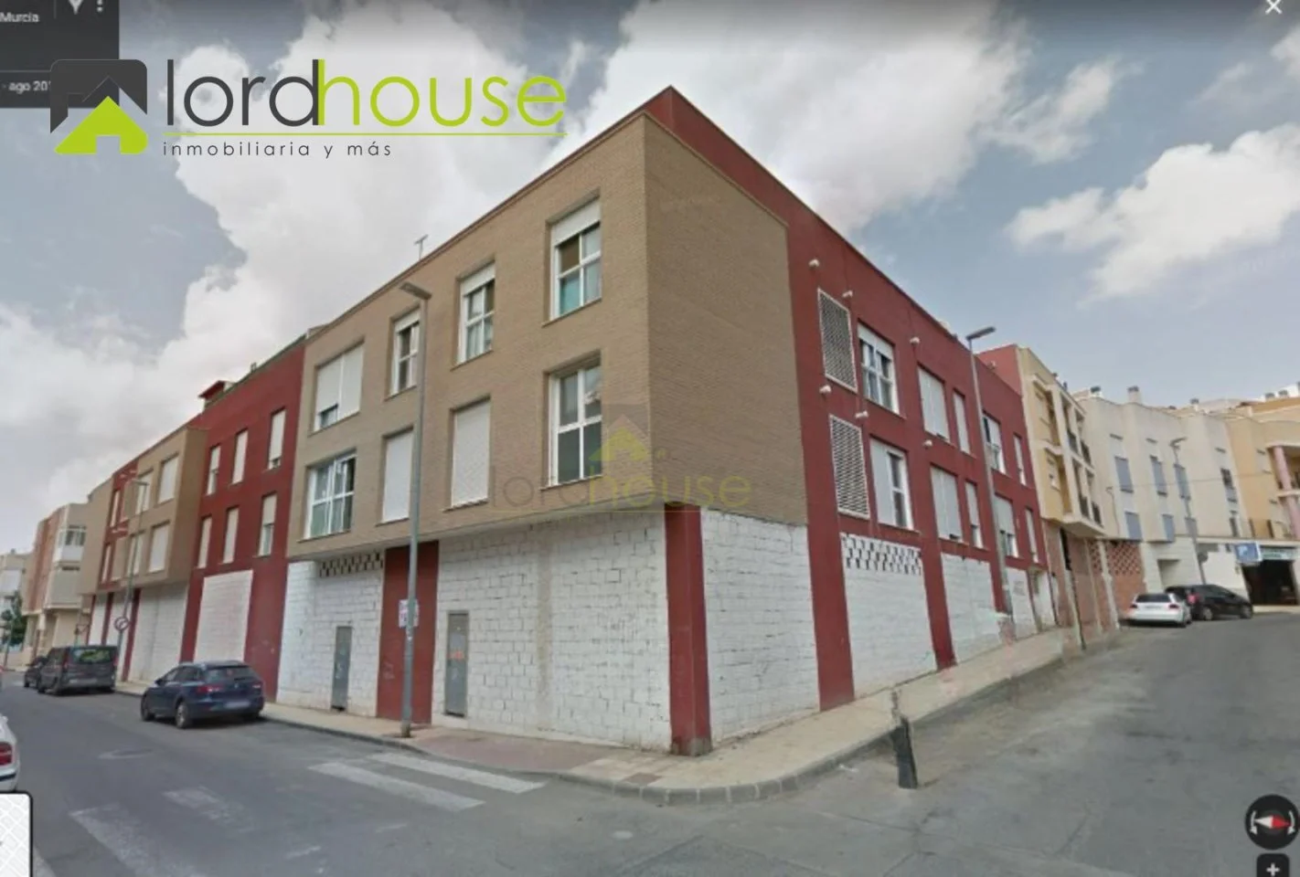 Local comercial en planta baja, 189 m²