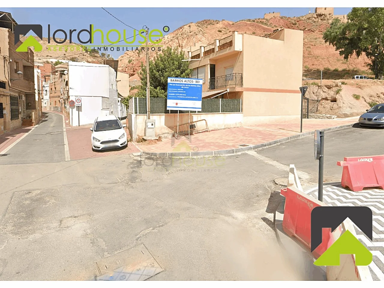 Solar urbano en Lorca de 82 m²