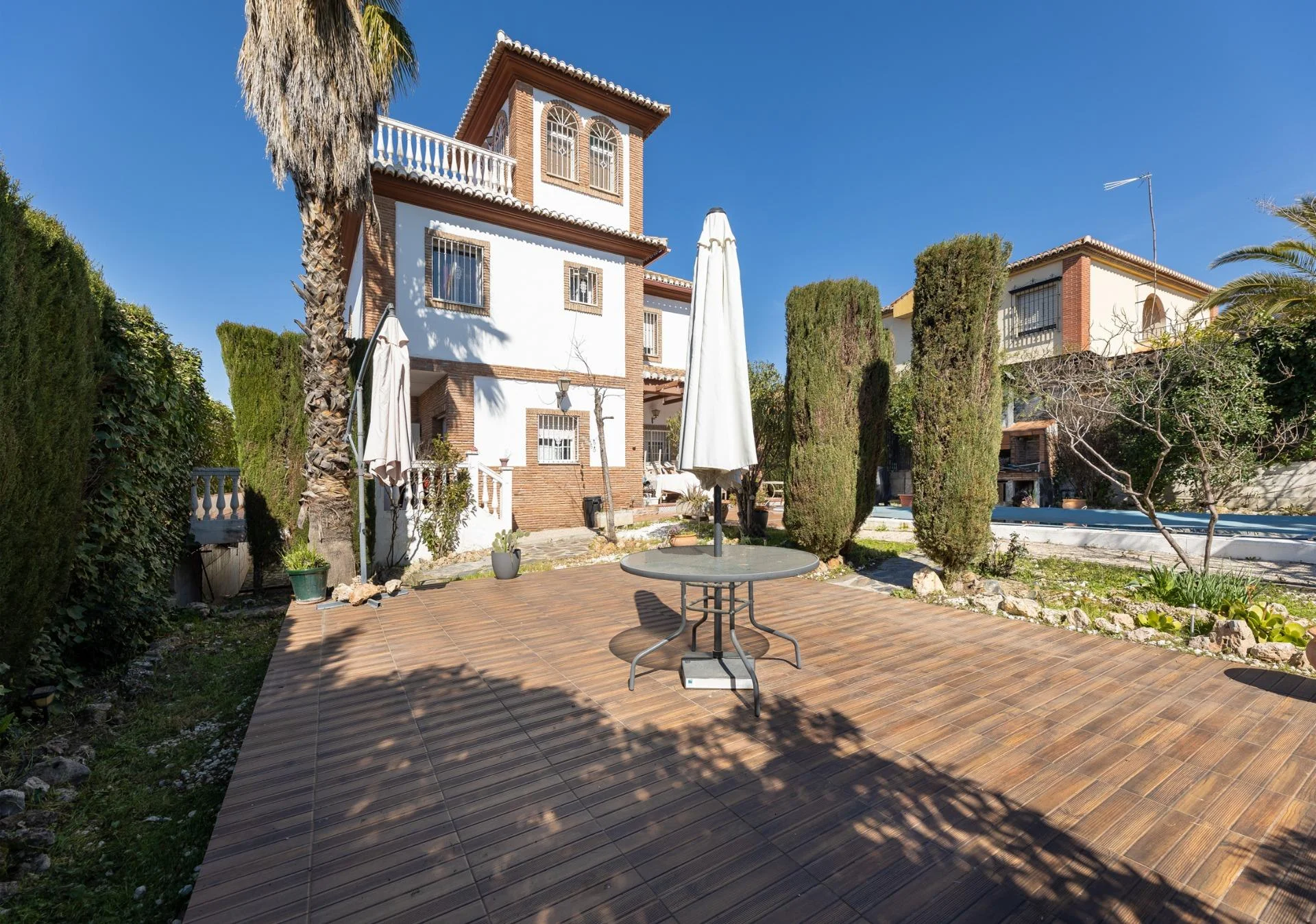 Chalet independiente en Monteluz, 4 dormitorios