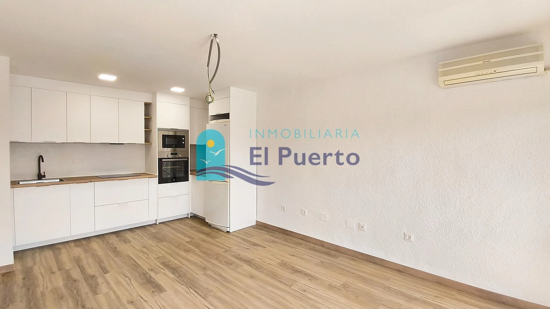 Piso reformado de tres dormitorios cerca de la playa