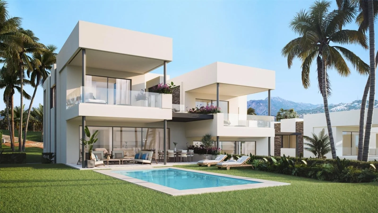 Dúplex de tres niveles con piscina privada en Marbella