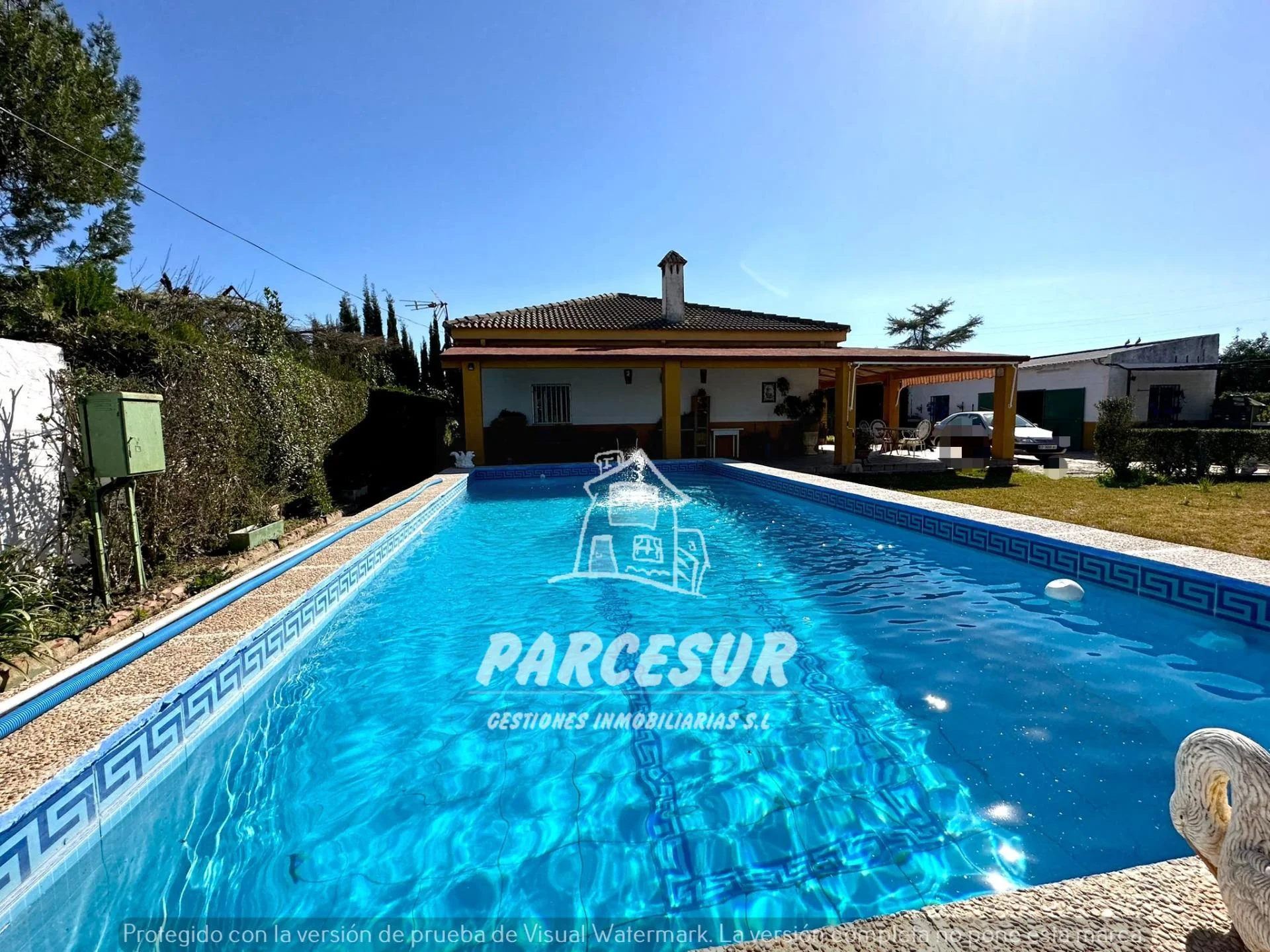 Casa rústica en Córdoba con piscina y parcela