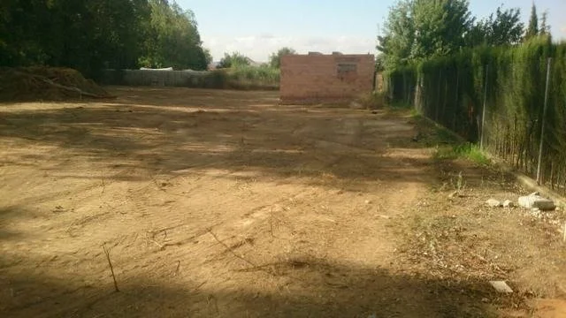 Unfinished 60 m² building on land