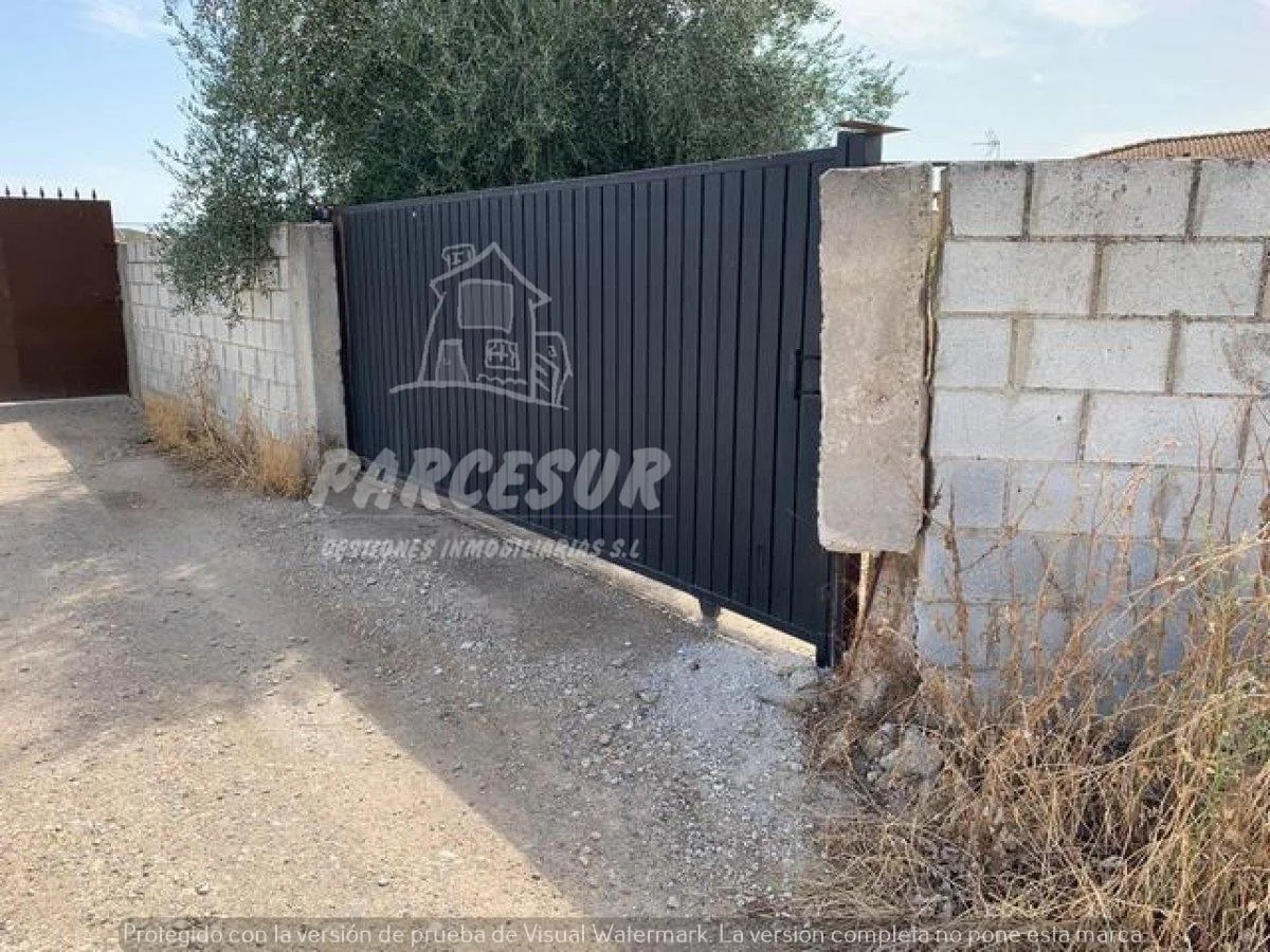 Parcela de 800 m² en El Higuerón