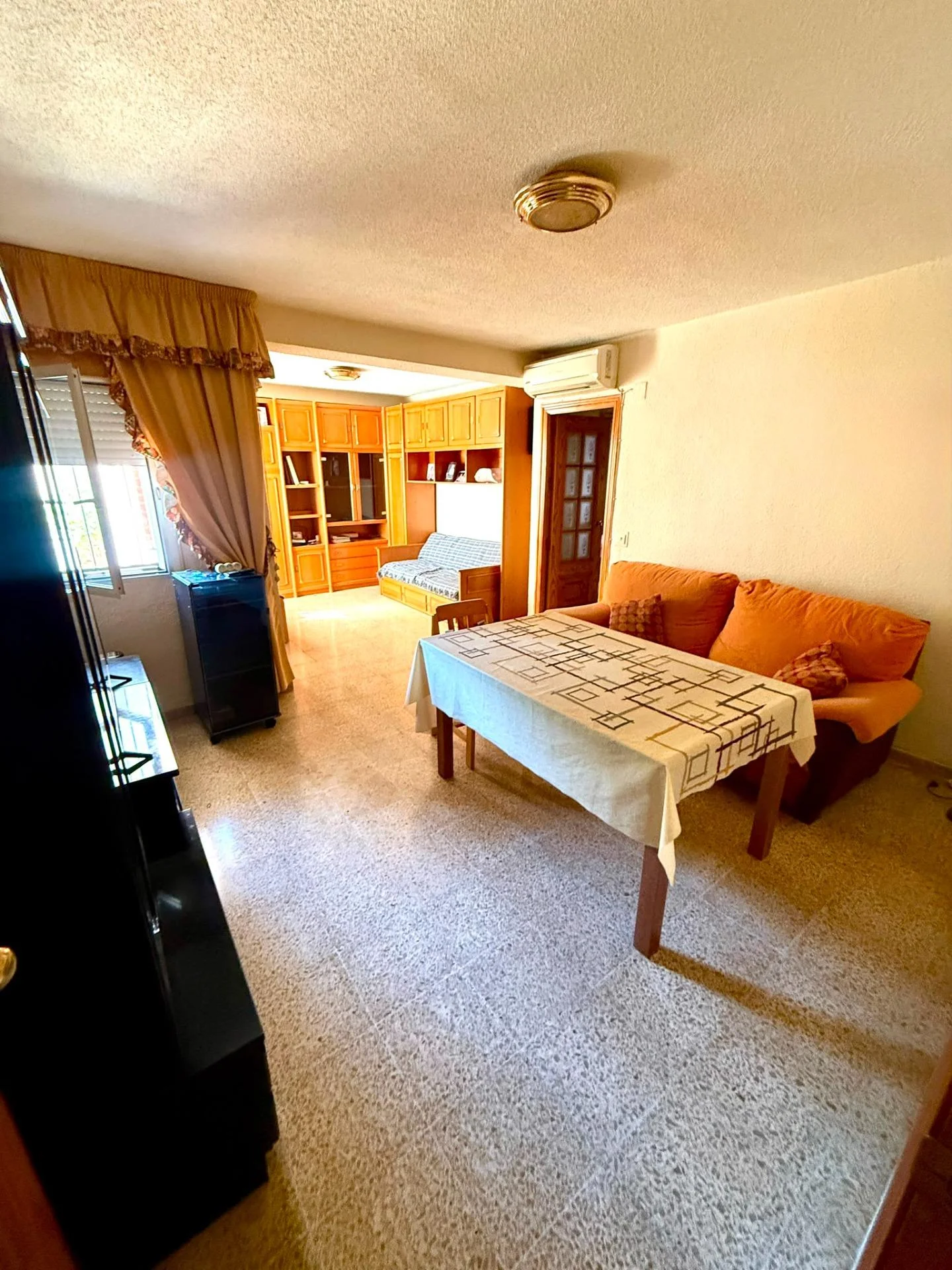 Good-condition Córdoba flat, 3 bedrooms