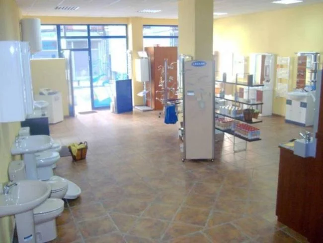425 m² Otero commercial premises