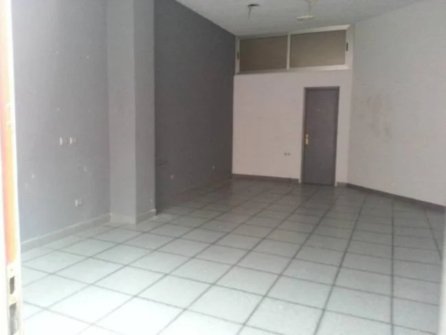 Ground-floor clinic premises in Oviedo