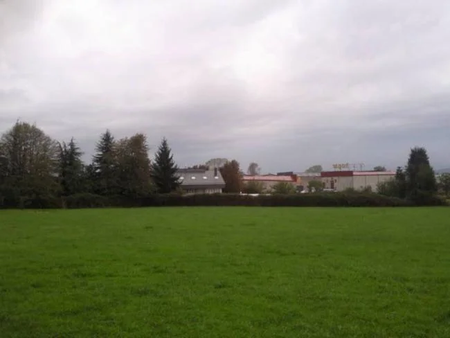 Viella land parcels with buildings