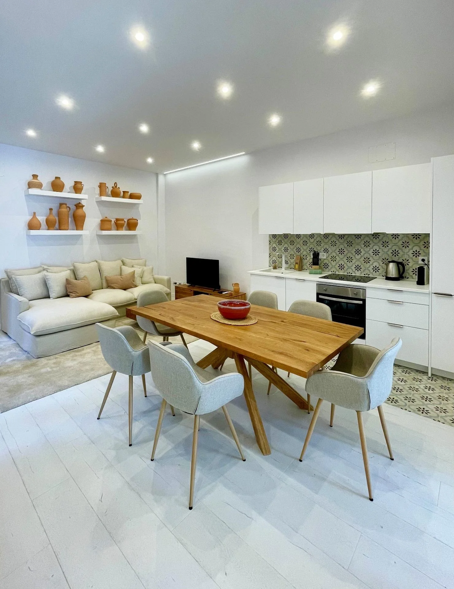 Renovated historic-centre flat, three bedrooms