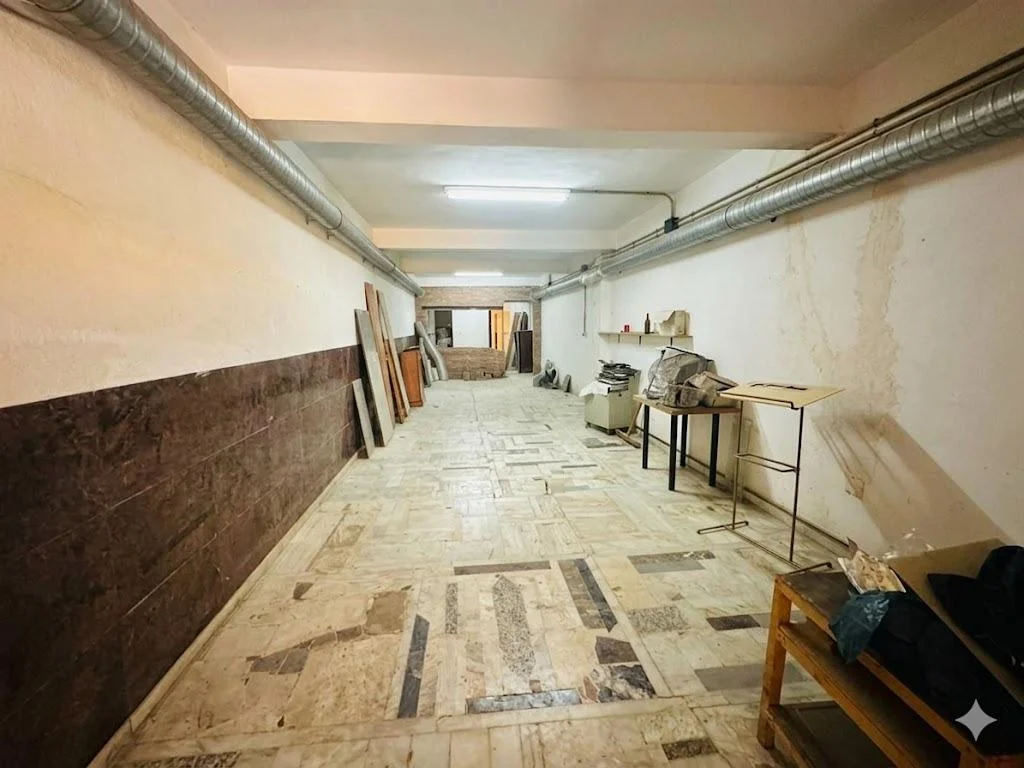 92 m² reform-ready commercial unit