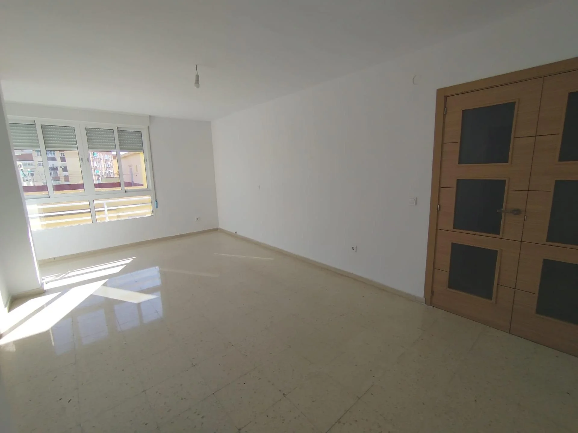 South-facing flat near hospital, 3 bedrooms