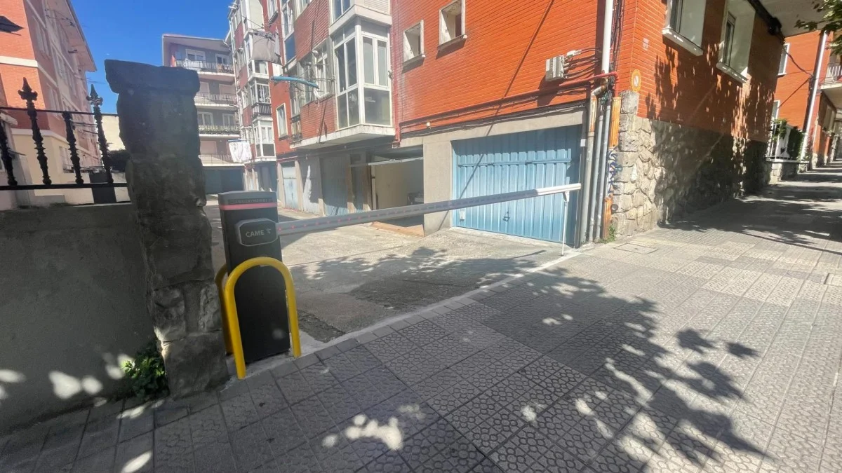 Garaje con trastero de 37 m² en Getxo