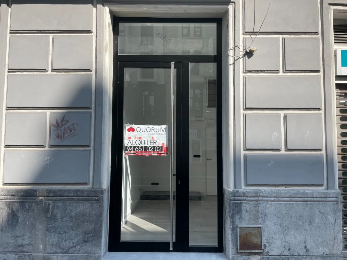 Renovated Abando commercial unit, 18 m²