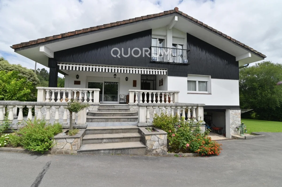 7-bedroom house in Mungia, 4,200m² plot