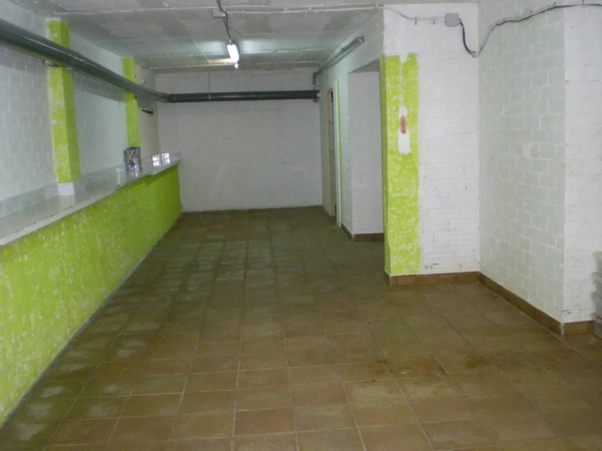 Local comercial en Escoles, 108 m²