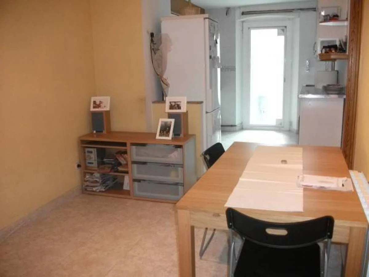 Piso alquilado de tres habitaciones en Castellbell