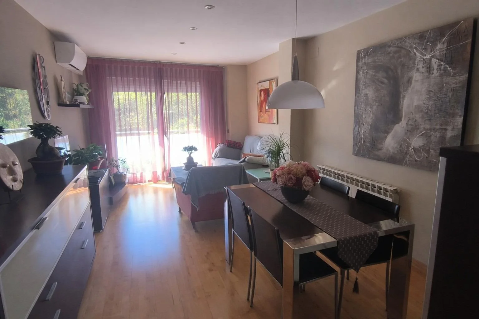 Seminuevo exterior flat, 3 bedrooms, Manresa
