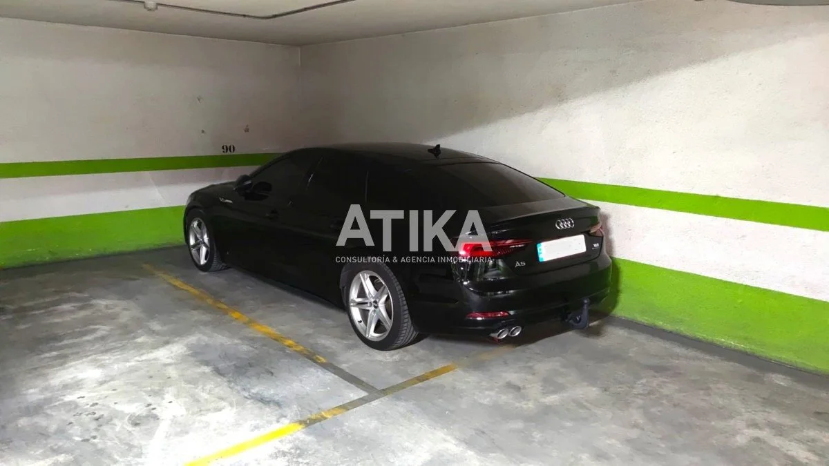 Basement garage in Sant Josep