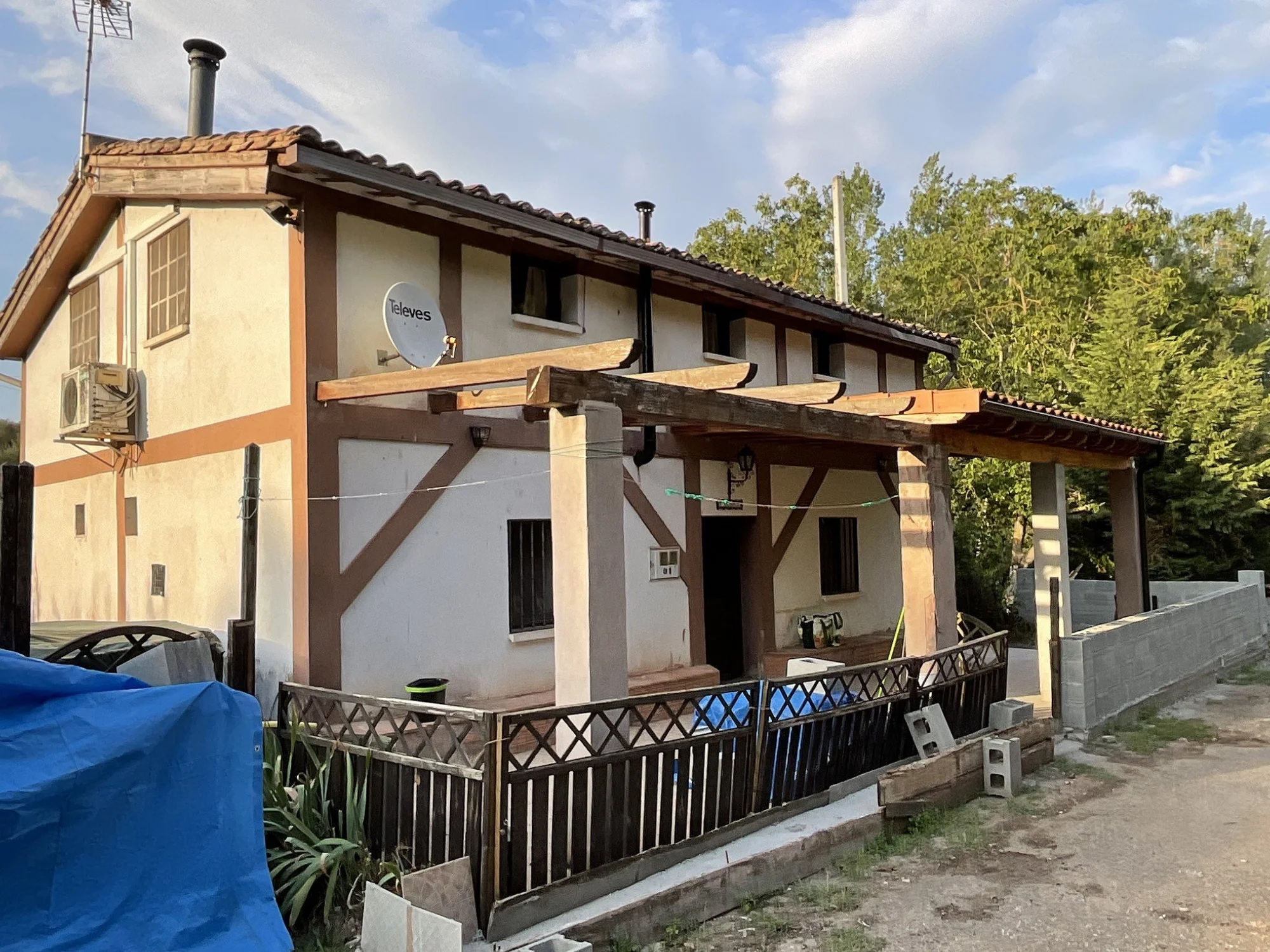 Four-bedroom house with garden use