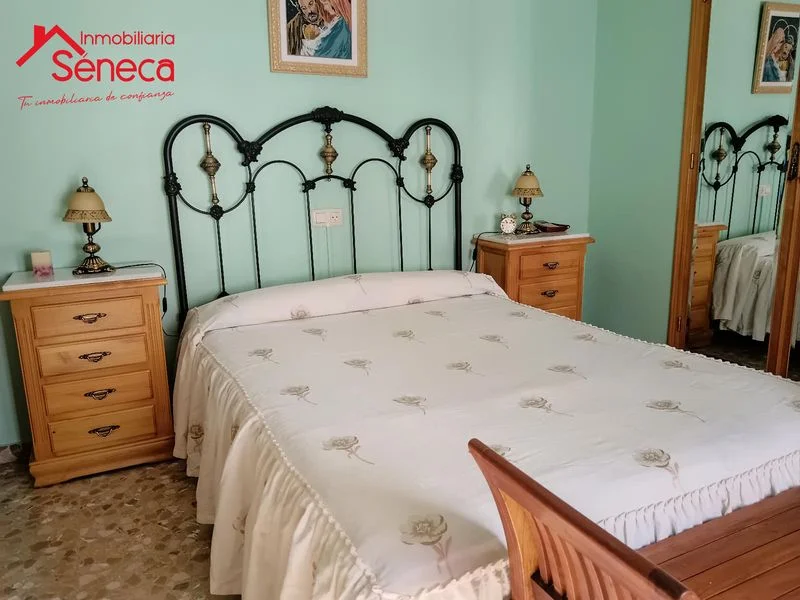Spacious La Rambla house, 6 bedrooms