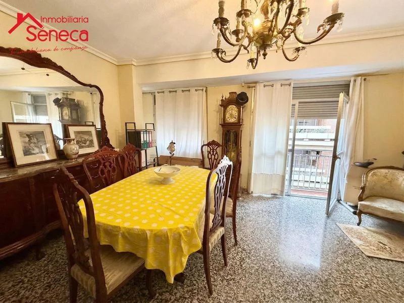 Three-bedroom flat in central Córdoba
