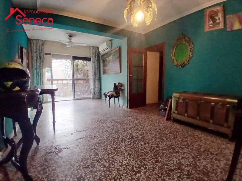 Córdoba flat, three bedrooms, air conditioning