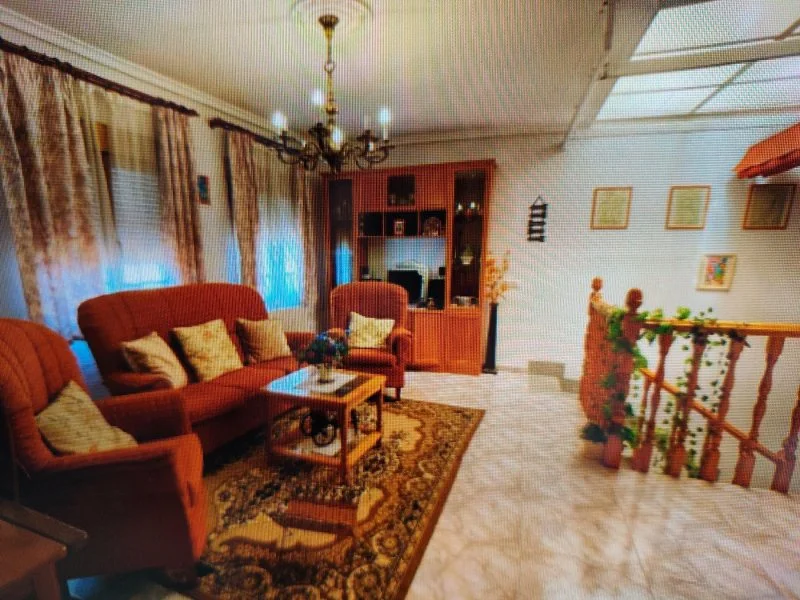 Casa céntrica grande con diez dormitorios