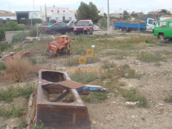 487 m² industrial land plot