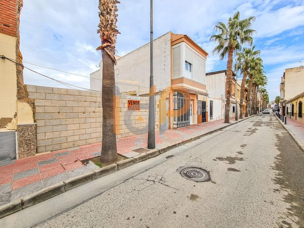 Parcela urbana en el centro de Huércal-Overa