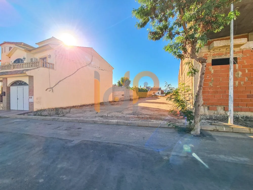 Parcela urbana en La Molineta, 600 m²