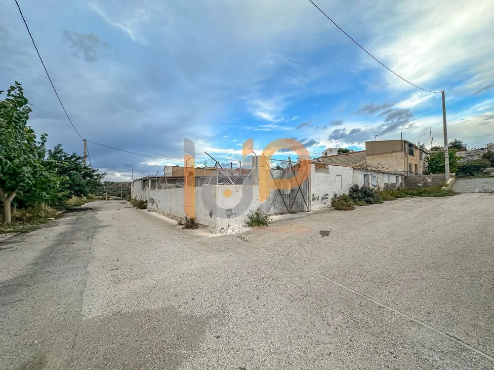 Parcela urbana de 389 m² en La Perulera