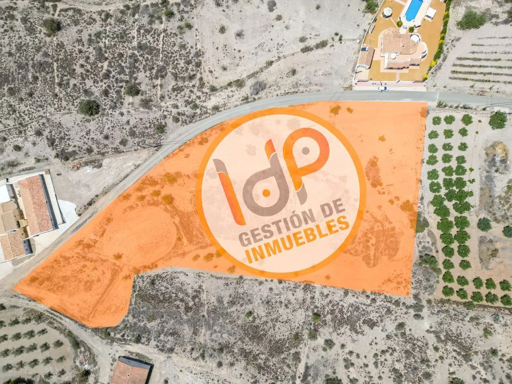 Developable Urcal plot, 8,614 m²