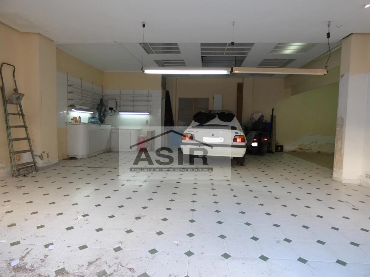 Local diáfano comercial en Alzira