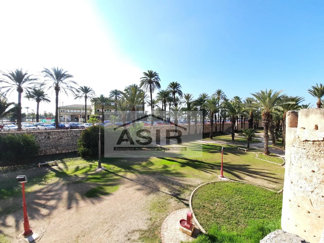 Parcela de desarrollo de 785 m² en Alzira