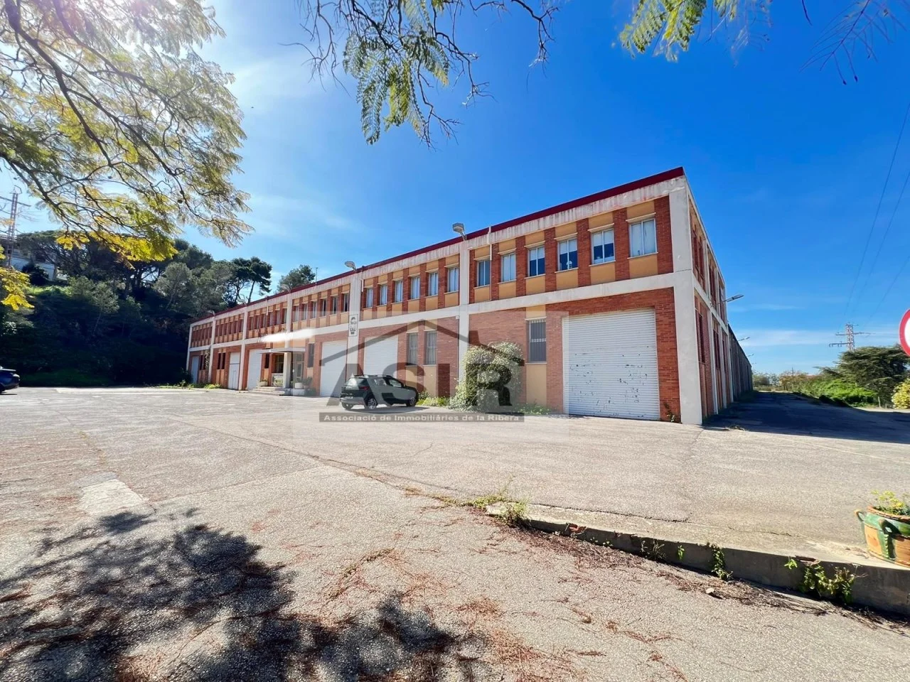 Nave industrial equipada en Alzira