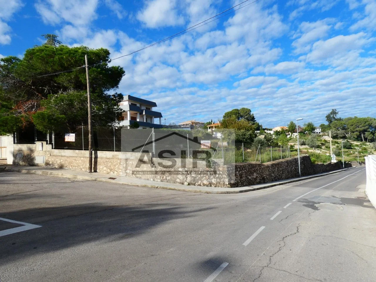Parcela urbana chaflán en Alzira, 1685 m²