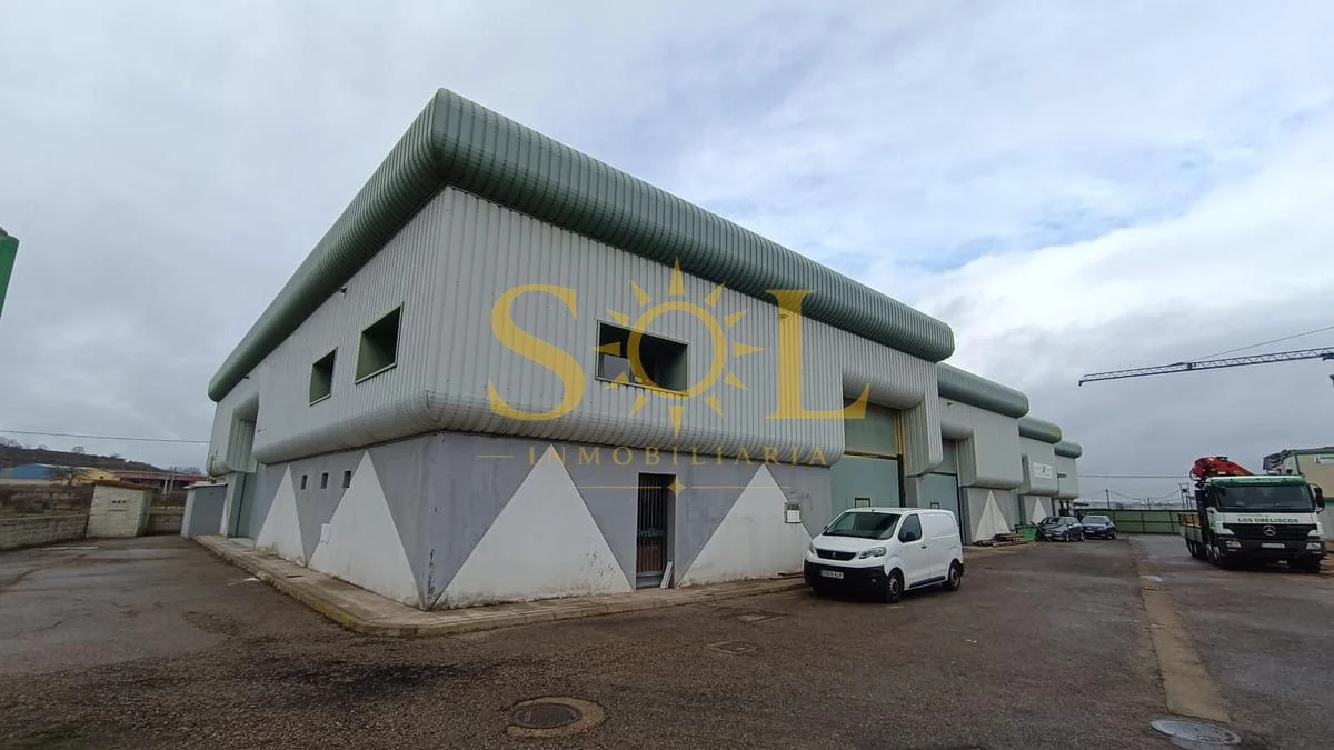 Industrial warehouse complex in Onzonilla