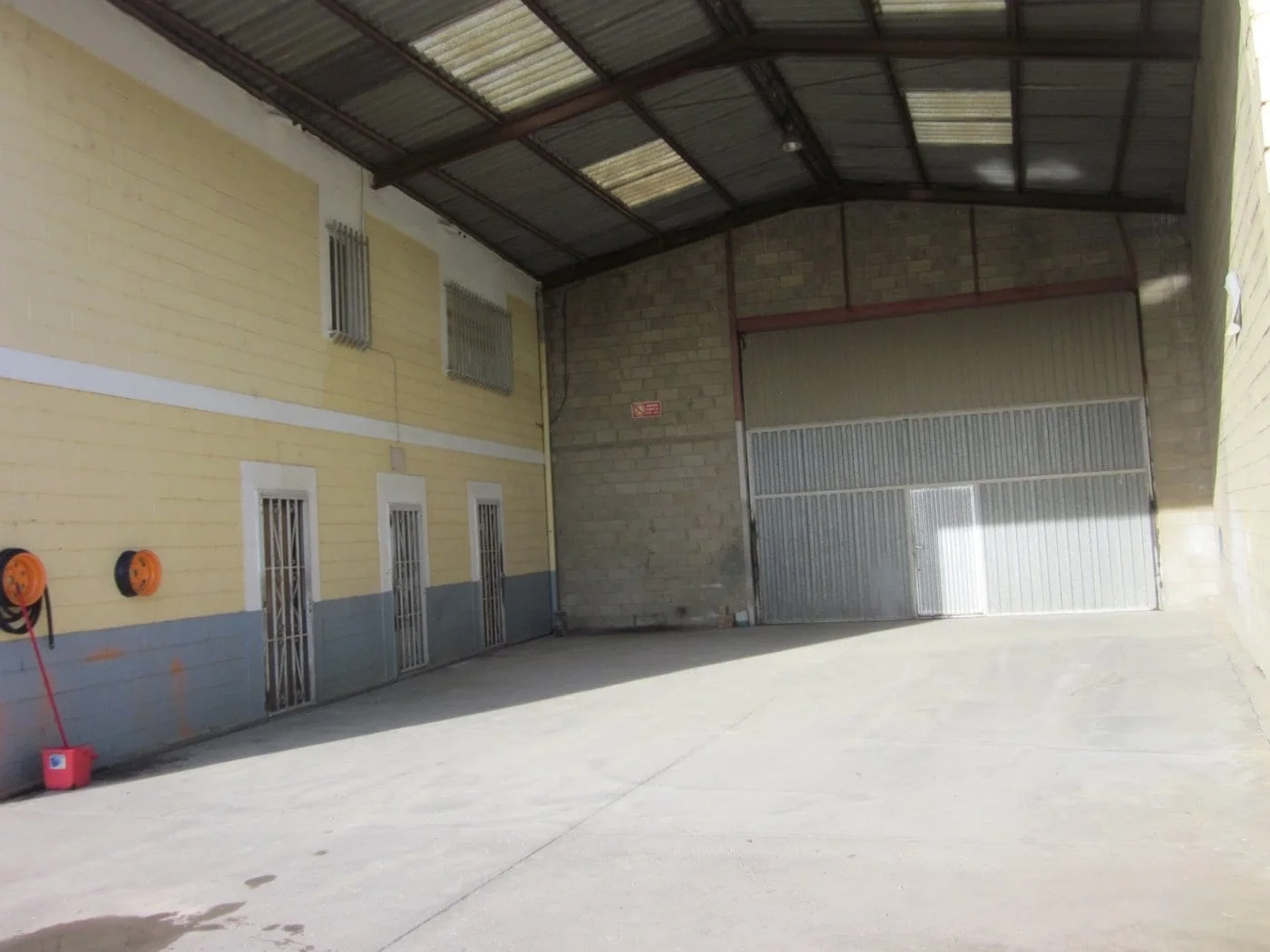 Industrial warehouse, 1,447 m², León
