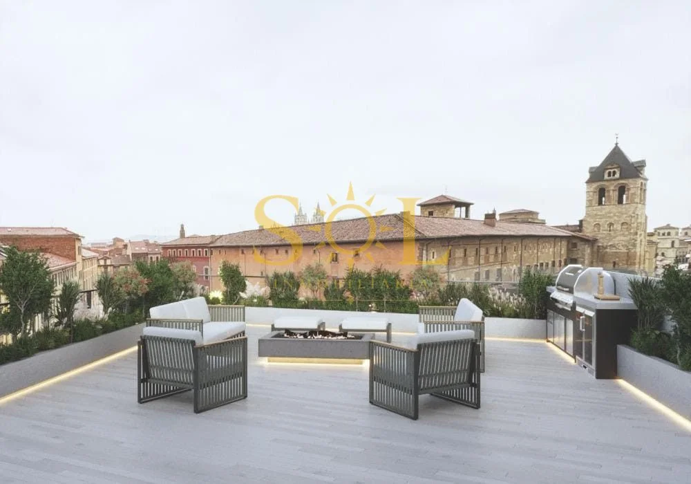 Ático de obra nueva en el centro de León, terraza de 60 m²