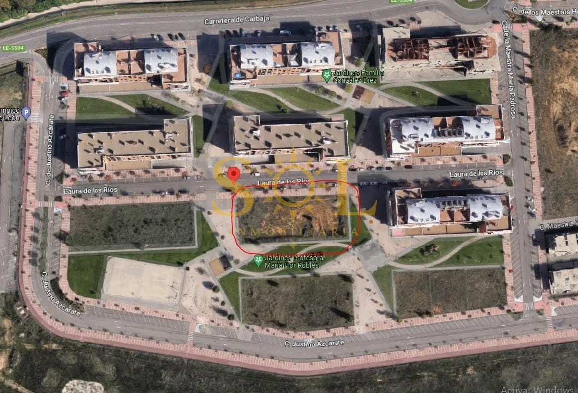 Urban land near golf, 1,678 m²