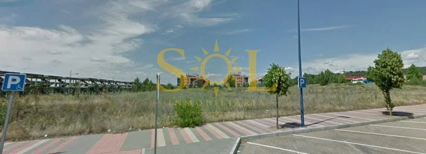 Urban residential plot near León