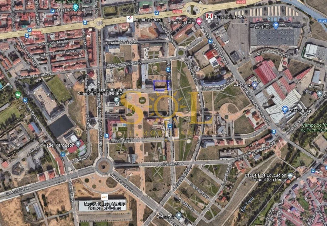 Parcela urbana en León para 57 viviendas