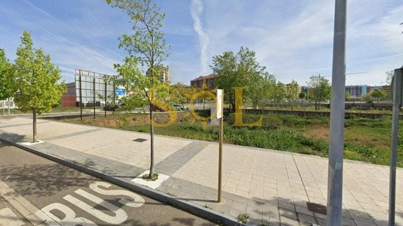 Parcela urbanizable en La Lastra, 6.385 m² edificables
