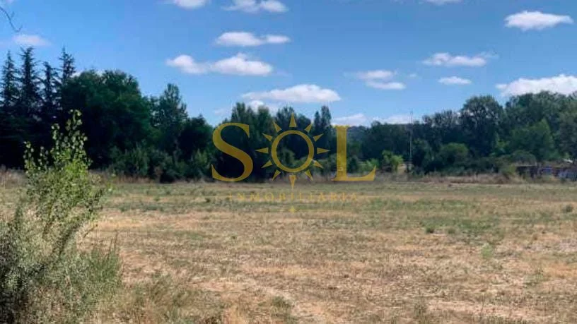 Urban development plot near León